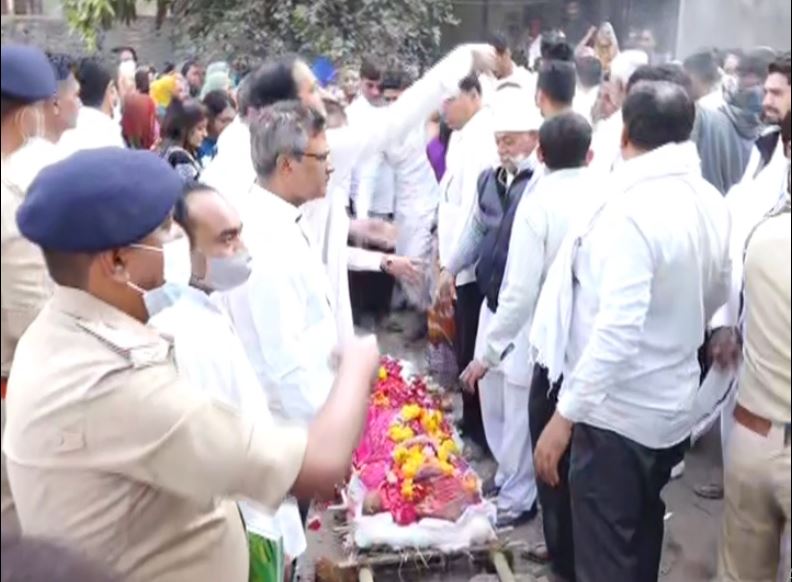 surat grishma vekariya funeral antim yatra